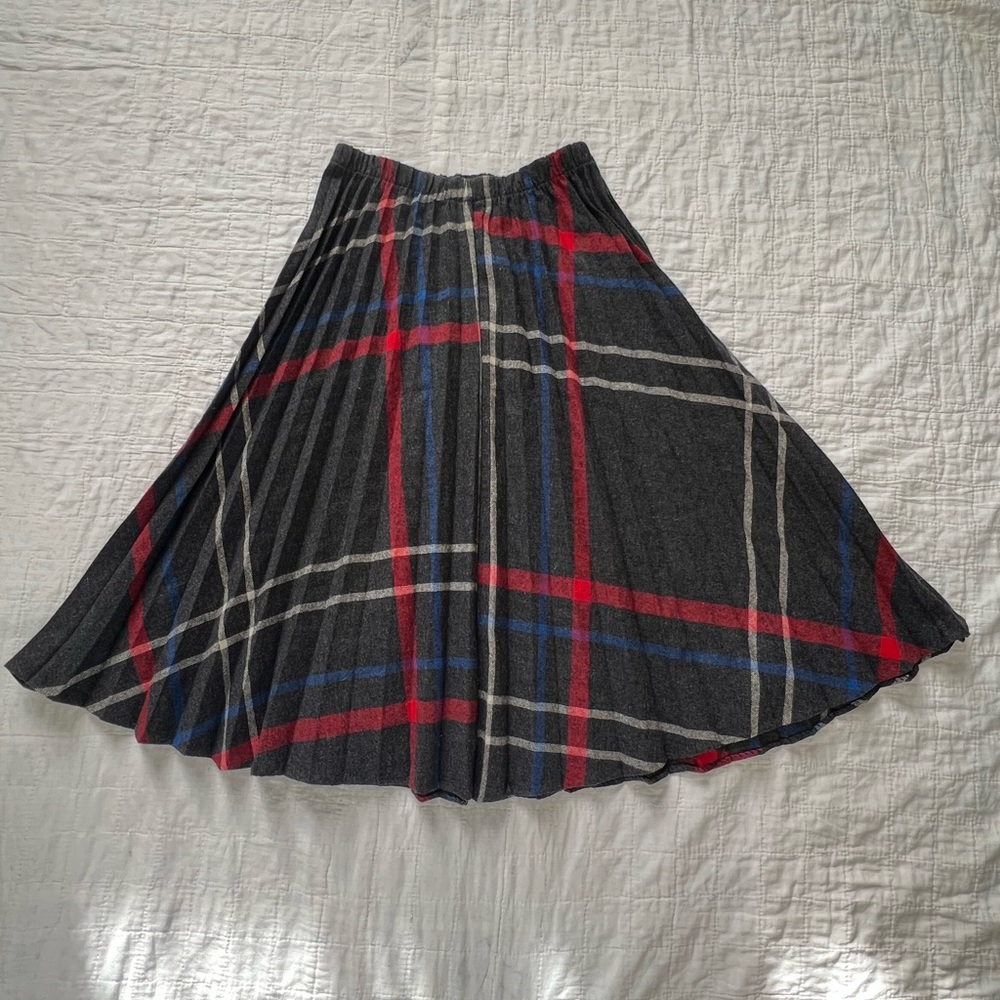🖤 Vintage 1970s–1980s Wool Pleated Skirt